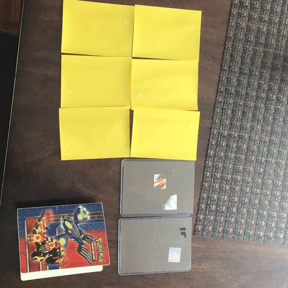 Pokémon sleeve bundle